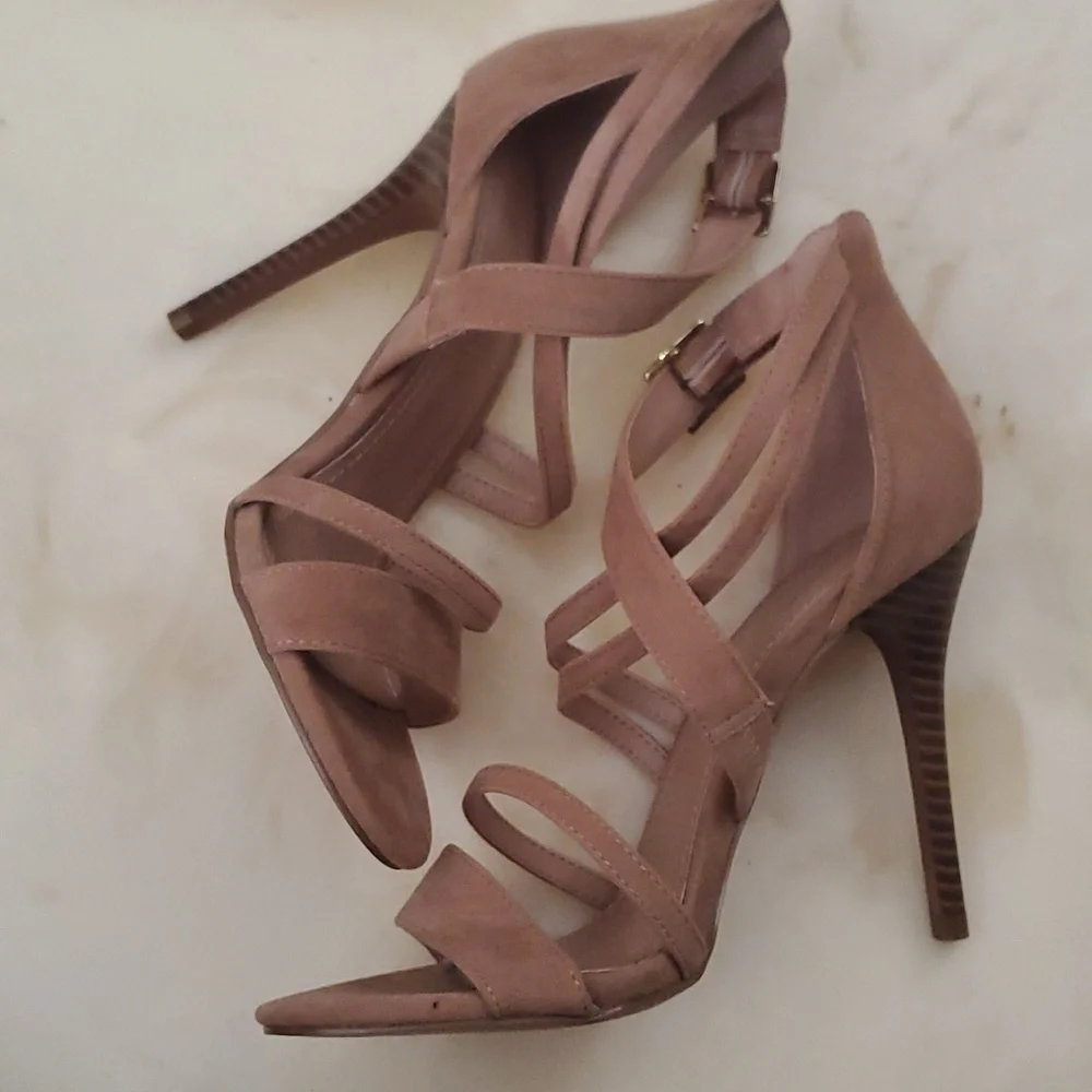 Open toe sandals - Picture 2 of 4